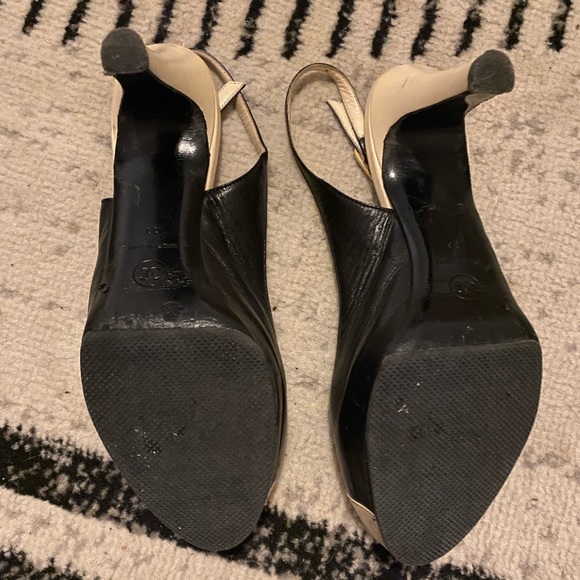 Chanel Cap Toe Heels Size 38 - Picture 5 of 7